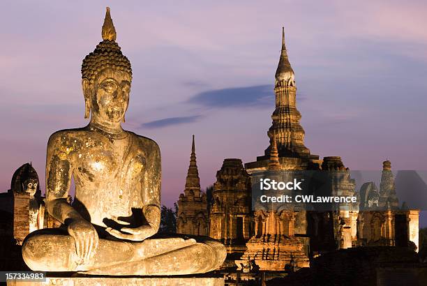Sukhothai - Fotografias de stock e mais imagens de Anoitecer - Anoitecer, Antiguidades, Arcaico