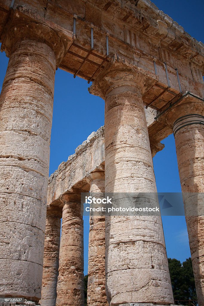 Tempio greco colonne - Foto stock royalty-free di Antica civiltà