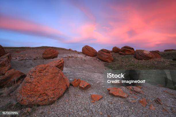 Rocas Rojas Foto de stock y más banco de imágenes de Medicine Hat - Medicine Hat, Alberta, Paisaje no urbano