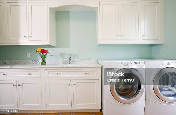 ランドリールームには洗濯機と乾燥機完備 - ランドリールームのストックフォトや画像を多数ご用意 - ランドリールーム, 優雅, 豪華