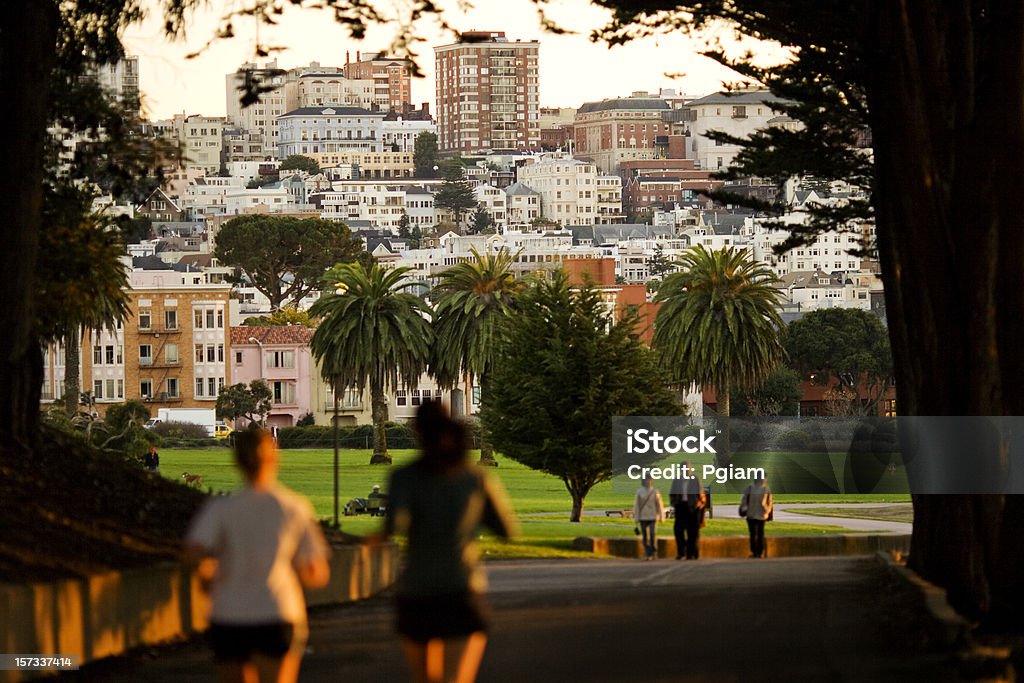 Jogging w San Francisco - Zbiór zdjęć royalty-free (San Francisco - Stan Kalifornia)