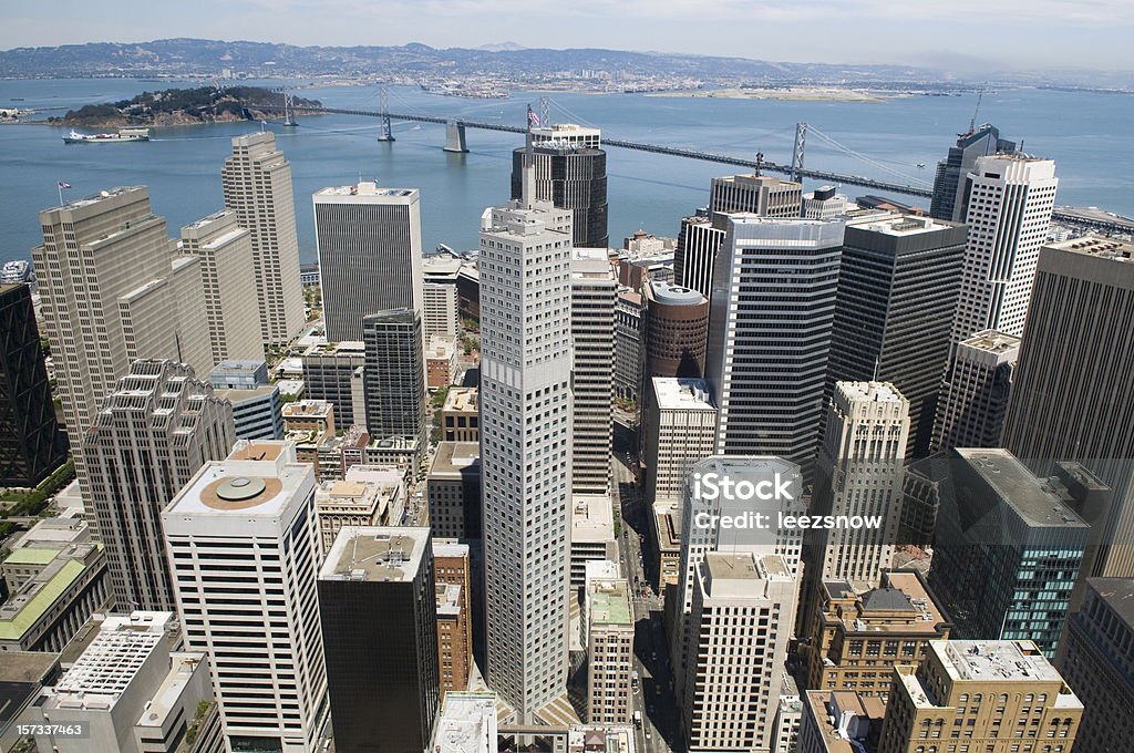Au-dessus de la ville de San Francisco - Photo de Bâtiment vu de l'extérieur libre de droits