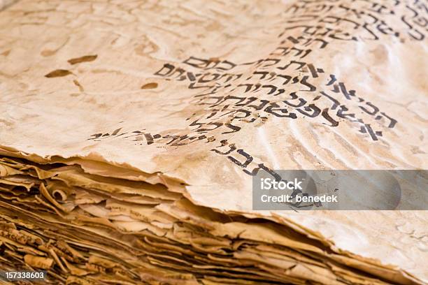 Antico Manoscritto Ebraica - Fotografie stock e altre immagini di Torah - Torah, Antico - Condizione, Scrittura ebraica