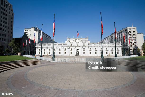 Palácio Presidencial Chile - Fotografias de stock e mais imagens de Chile - Chile, Plaza de La Moneda, Santiago - Região Metropolitana de Santiago