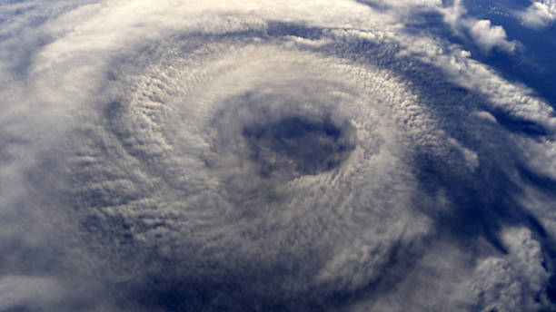 ハリケーン「地球上から見たスペース - photo realism 写真 ストックフォトと画像