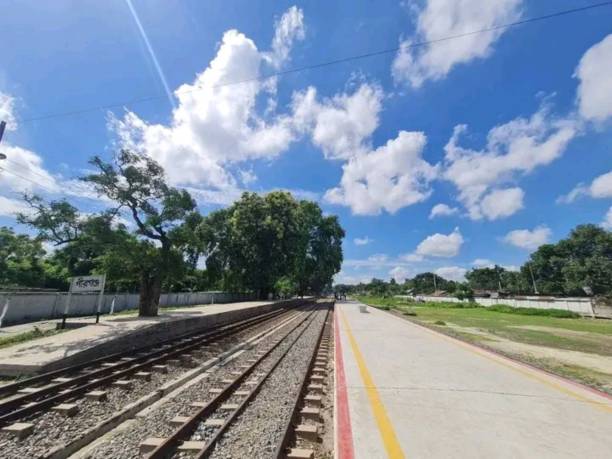 istock Embarking on a Journey along the Train Road 1573425168