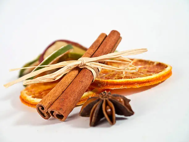 Advent decoration consisting of cinnamon sticks, dried orange slices and star anise