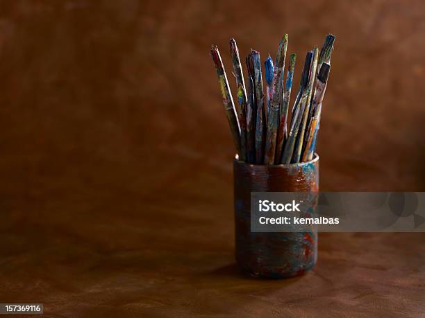 Foto de Paintbrushes e mais fotos de stock de Arte - Arte, Arte e Artesanato - Assunto, Colorido