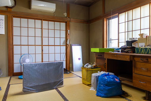 Moving day. Japanese style room.
