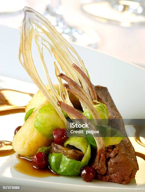 Foto de Prato Gourmet De Cordeiro Assado e mais fotos de stock de Almoço - Almoço, Assado no Forno, Batata Inglesa