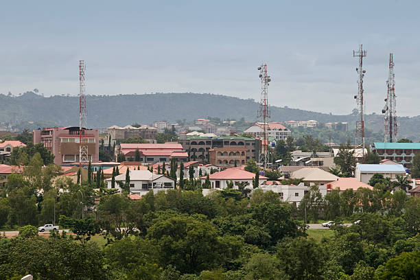 vista aérea de abuja, nigéria - nigeria abuja fire city - fotografias e filmes do acervo