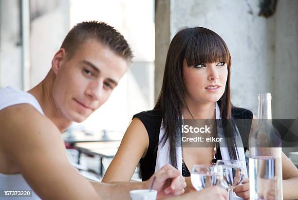 Probar Foto de stock y más banco de imágenes de 16-17 años - 16-17 años, Actitud, Adolescencia