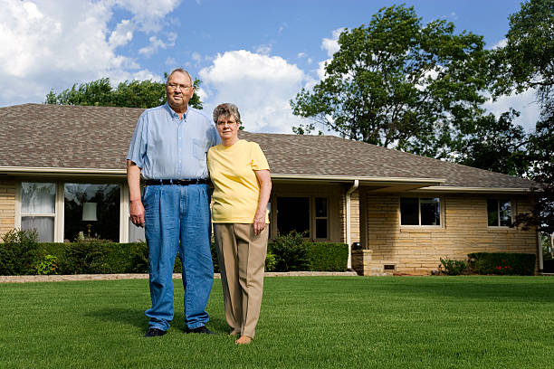 istock proud homewoners 157373379