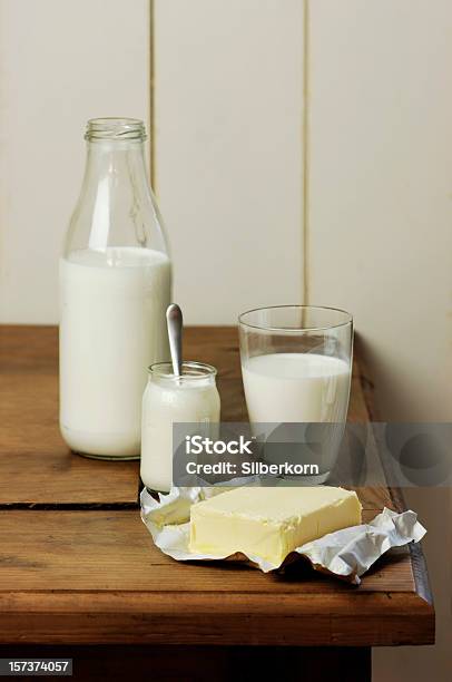 Productos Lácteos Foto de stock y más banco de imágenes de Alimento - Alimento, Bebida, Botella