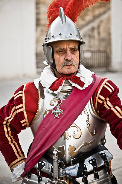 ritratto di cavaliere ospitalieri malta serie iii - history knight historical reenactment military foto e immagini stock