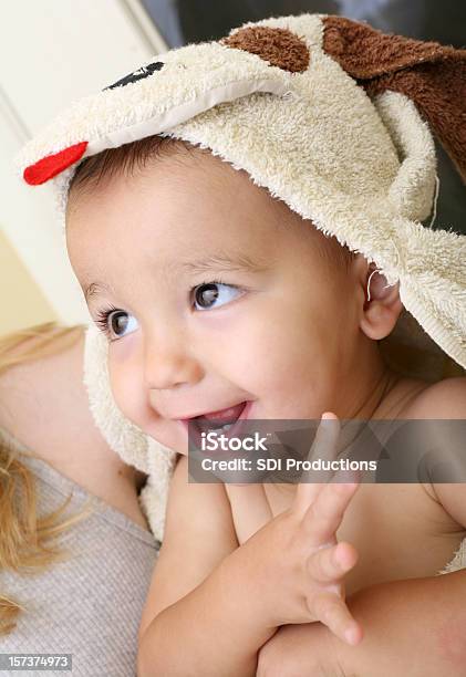 행복함 아기 미소 용수조 후 아기에 대한 스톡 사진 및 기타 이미지 - 아기, 건조한, 말리기