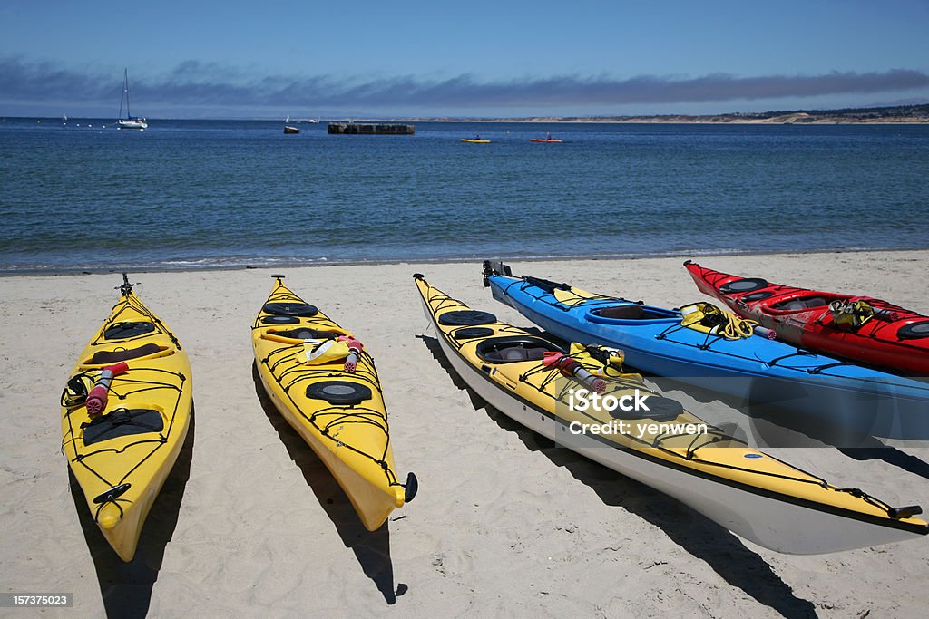 Spiaggia, Kayak - Foto stock royalty-free di Monterey - California