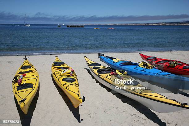 Spiaggia Kayak - Fotografie stock e altre immagini di Monterey - California - Monterey - California, Kayak, Spiaggia