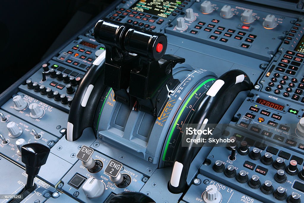 Verkehrsflugzeug-drosseln - Lizenzfrei Cockpit Stock-Foto