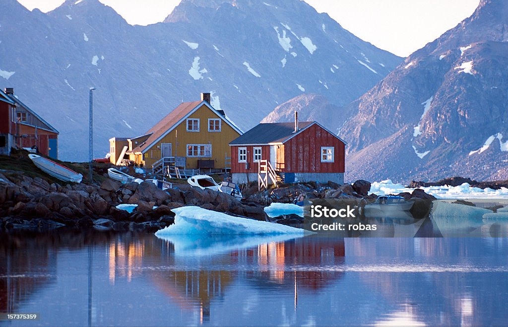 Casa in Groenlandia - Foto stock royalty-free di Groenlandia