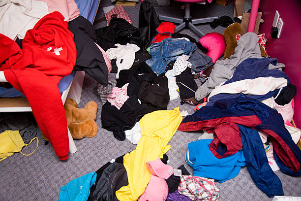 istock Messy Teenager Room 157375487