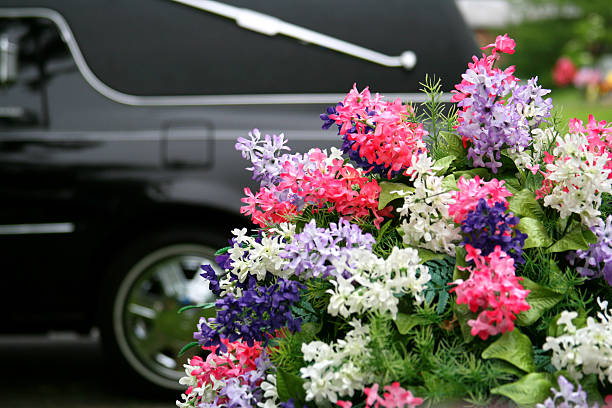 funérailles concepts - flower parade photos et images de collection