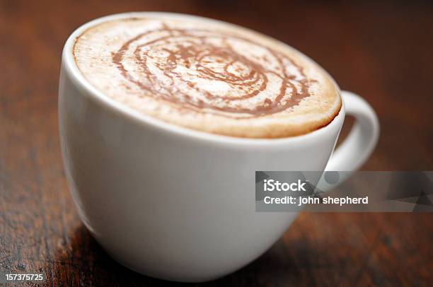Cappaccino - Fotografias de stock e mais imagens de Bebida Quente - Bebida Quente, Café - Bebida, Cappuccino