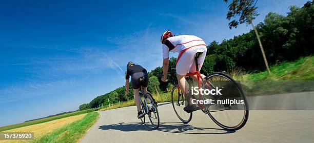 Bike Race Stockfoto und mehr Bilder von Fahrrad - Fahrrad, Radfahren, Verfolgen