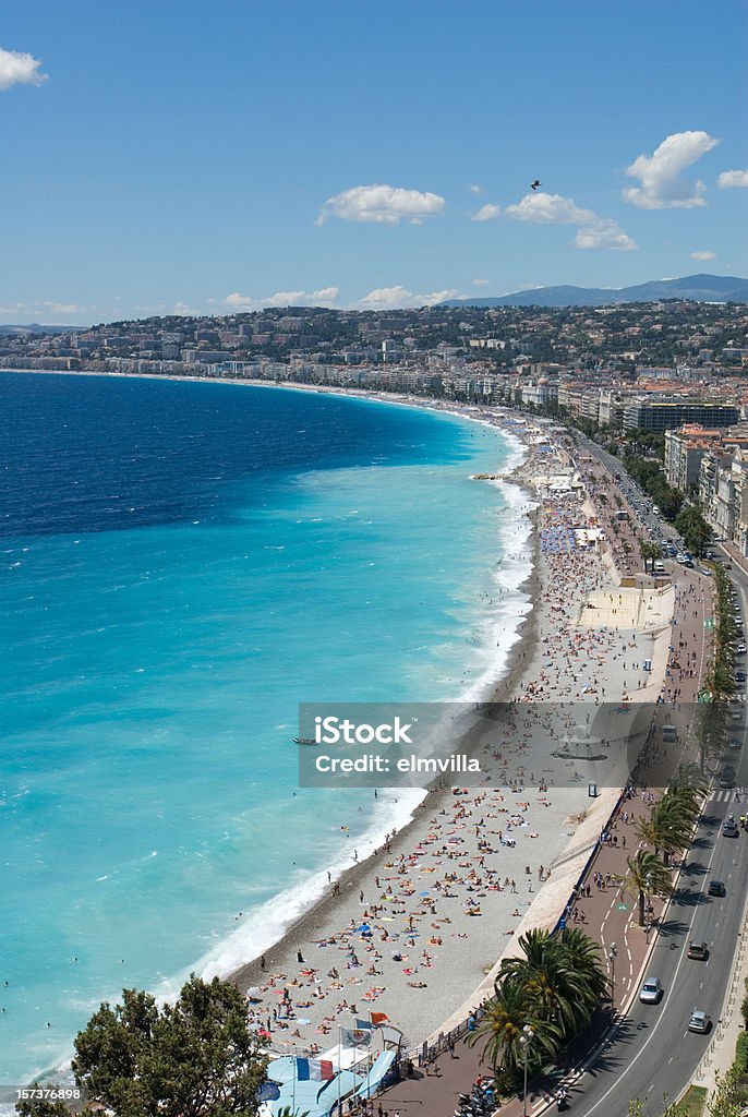 Панорама на пляже в Ницце - Стоковые фото Английская набережная роялти-фри