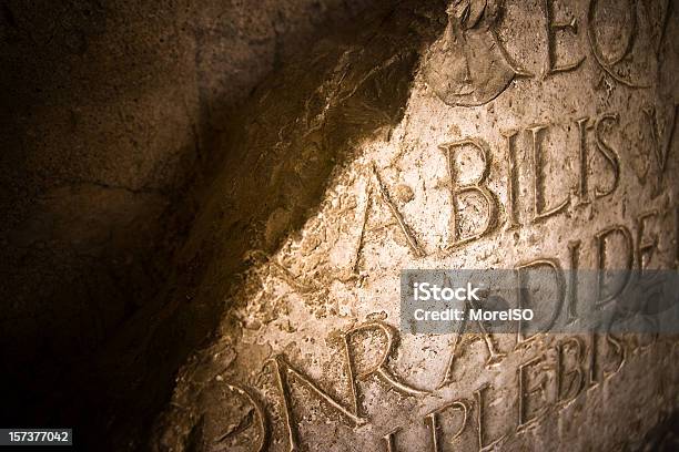 Inschrift Stockfoto und mehr Bilder von Alphabet - Alphabet, Altertümlich, Antike Kultur