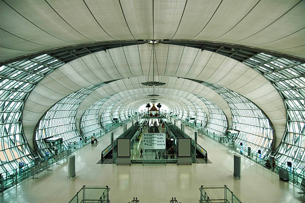 Aeroporto de caminho - fotografia de stock