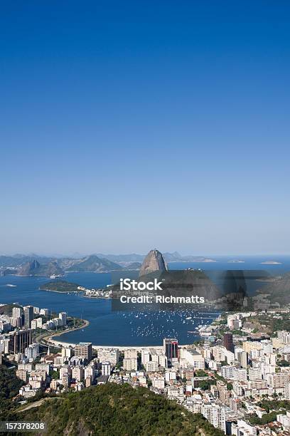 Pão De Açúcar No Rio De Janeiro - Fotografias de stock e mais imagens de Rio de Janeiro - Rio de Janeiro, Praia, Cidade
