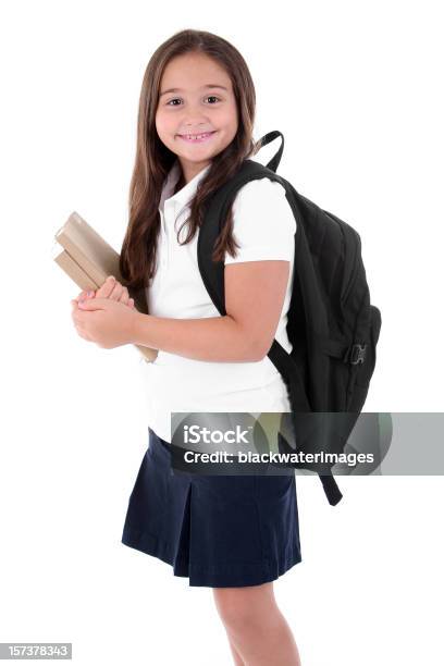 Giovane Ragazza - Fotografie stock e altre immagini di 8-9 anni - 8-9 anni, Allegro, Allievo di una scuola cattolica