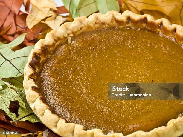 In Casa Torta Di Zucca - Fotografie stock e altre immagini di Autunno - Autunno, Cibo pronto, Close-up