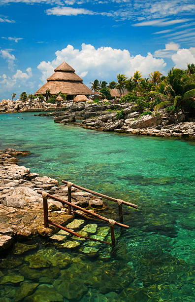 estância mexicana - cloud sea beach umbrella sky - fotografias e filmes do acervo