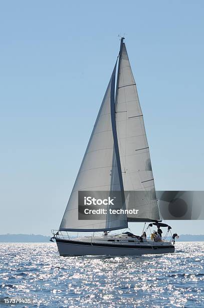 快適な帆船 - スポーツのストックフォトや画像を多数ご用意 - スポーツ, セールボート, ヨット