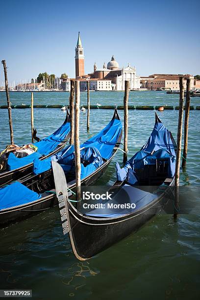 Veneza - Fotografias de stock e mais imagens de Atracado - Atracado, Azul, Cais - Estrutura Feita pelo Homem