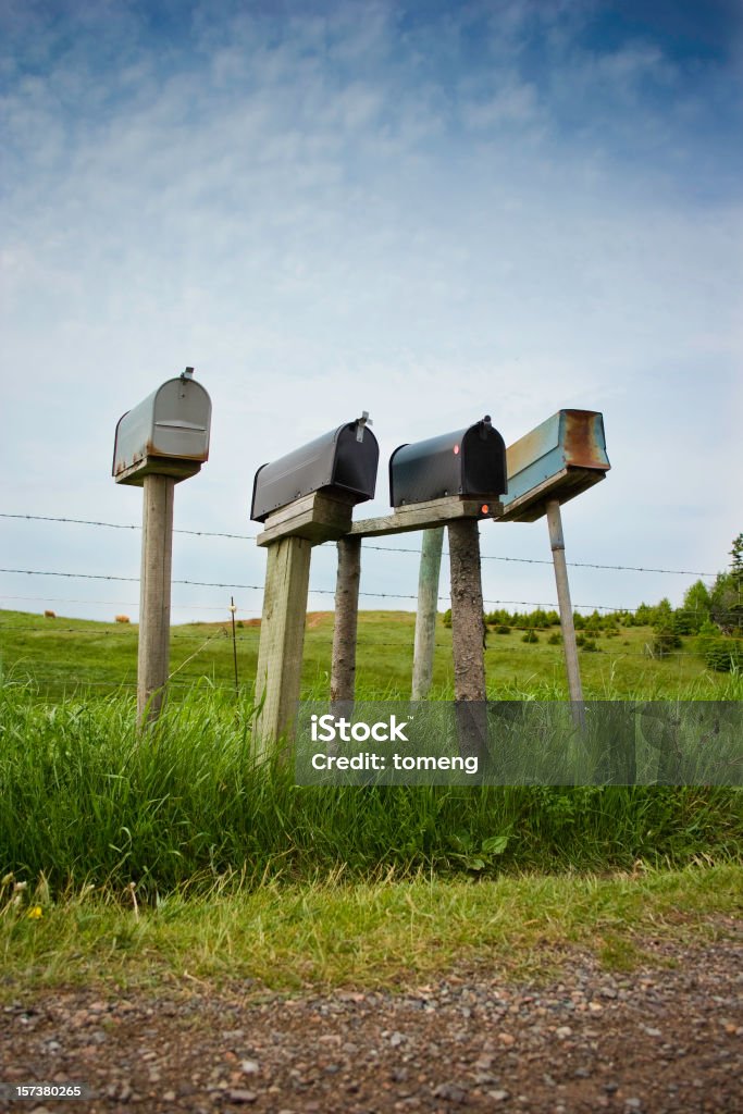 Caixas de correio na Country Road - Foto de stock de Arranjo royalty-free