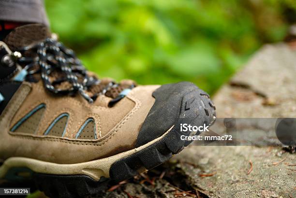 Foto de Sapato De Hiking e mais fotos de stock de Andar - Andar, Atividade Física, Aventura