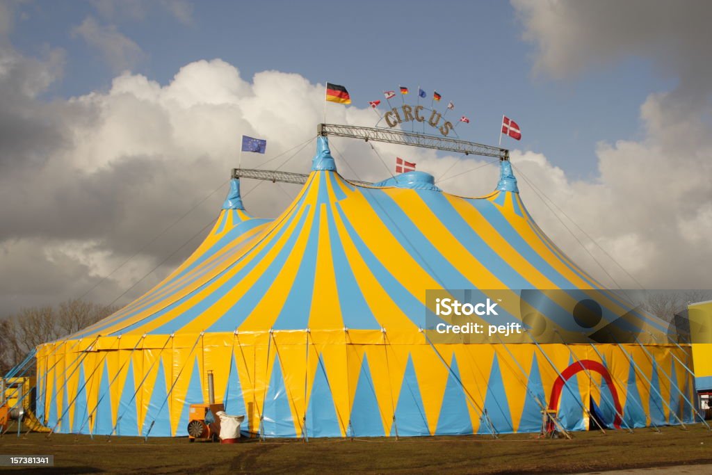 Concentrer sur Chapiteau de cirque - Photo de Chapiteau de cirque libre de droits