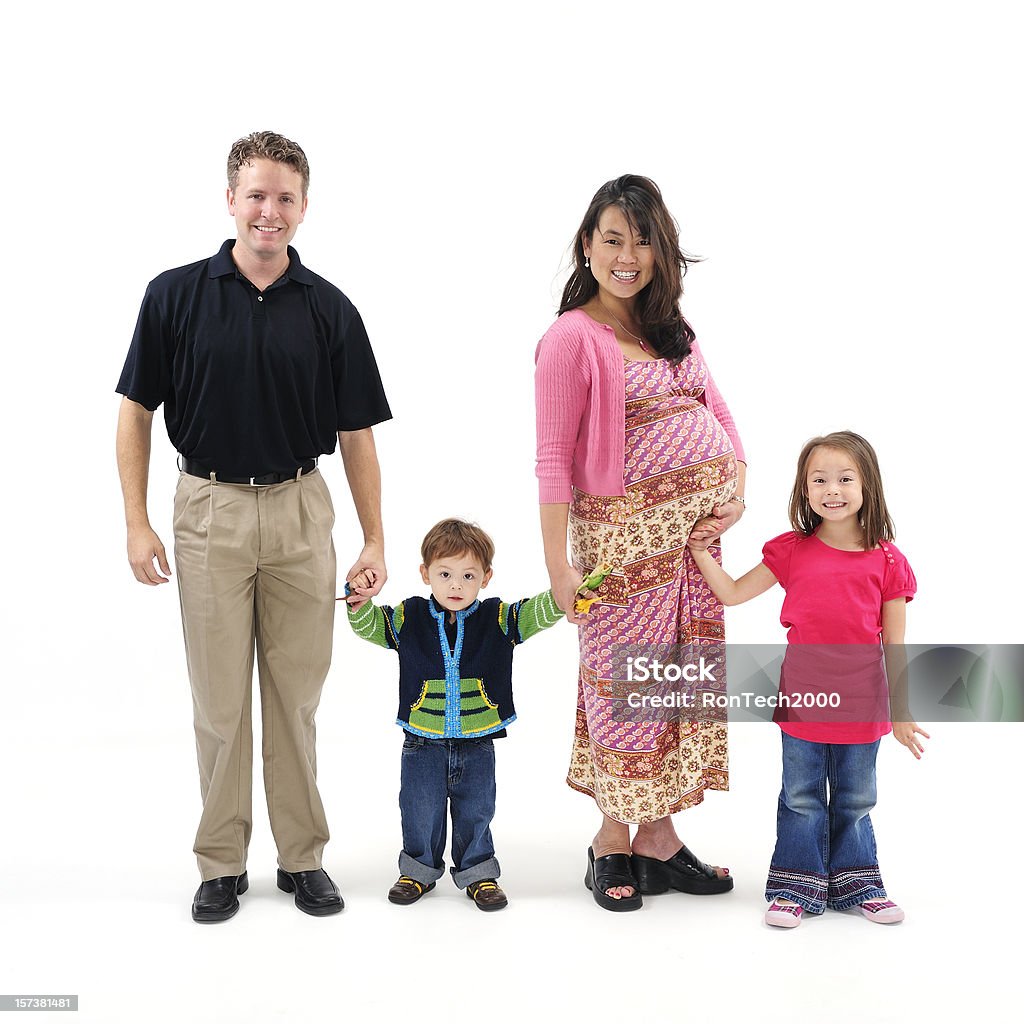 Familia de cuatro puntos 5 - Foto de stock de Familia con tres hijos libre de derechos