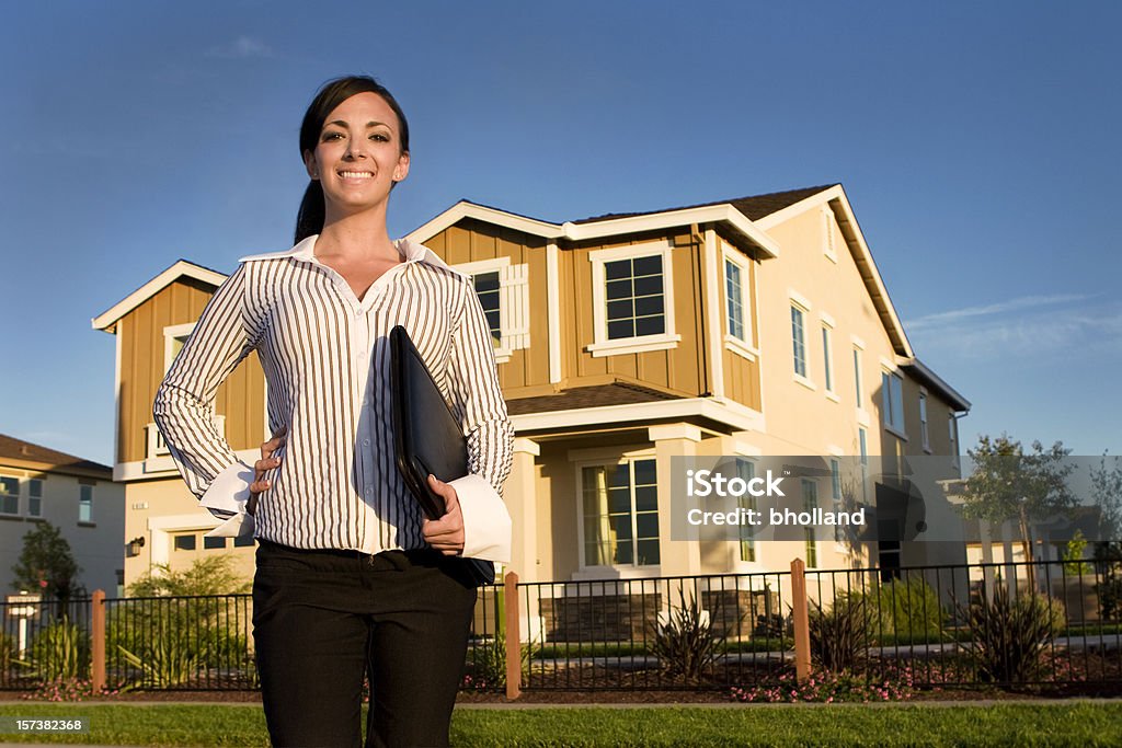 Mujer Real Estate - Foto de stock de Adulto libre de derechos