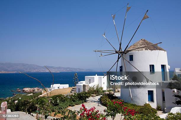 Griechische Windmühle Stockfoto und mehr Bilder von Farbbild - Farbbild, Ferienhaus, Fotografie