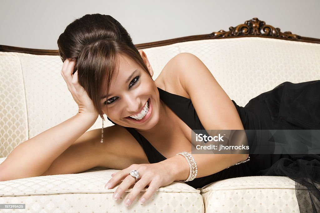 Elegante bellezza - Foto stock royalty-free di 18-19 anni