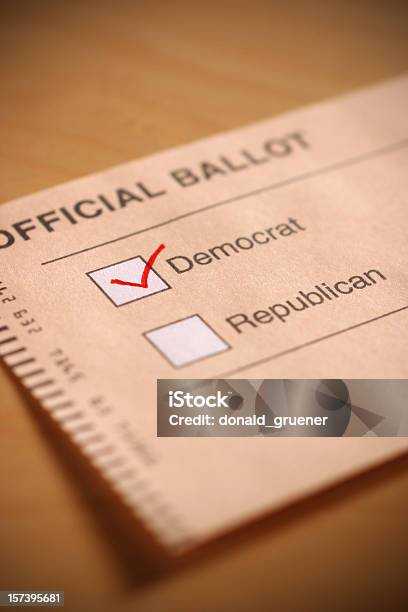 Głosuj Democrat - zdjęcia stockowe i więcej obrazów Decyzje - Decyzje, Demokracja, Fotografika