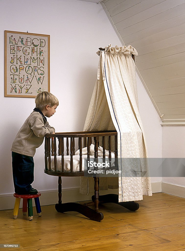 Rapaz in nursery - Royalty-free Banco de Sentar Foto de stock