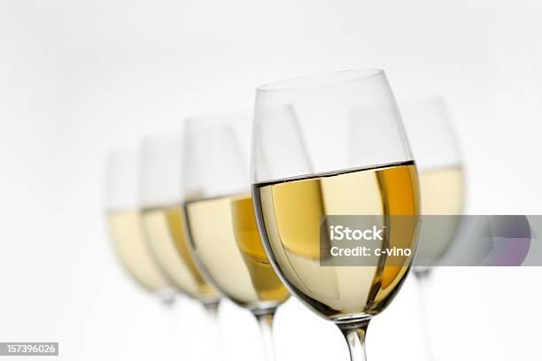 Weißer Wein Gläser Stockfoto und mehr Bilder von Trinkglas - Trinkglas, Wein, Alkoholisches Getränk