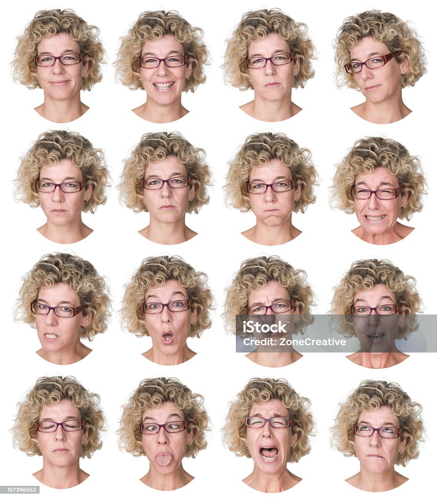 Mujer con pelo rizado y gafas blong obtención de muestras - Foto de stock de Expresión facial libre de derechos