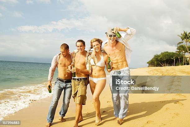 Foto de Estilo De Vida De Praia e mais fotos de stock de 20 Anos - 20 Anos, 20-24 Anos, Adulto