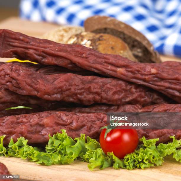 Traditionelle Würstchen Stockfoto und mehr Bilder von Antipasto - Antipasto, Ausgedörrt, Bildschärfe